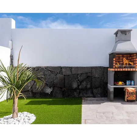 Yucca Mar Villa *