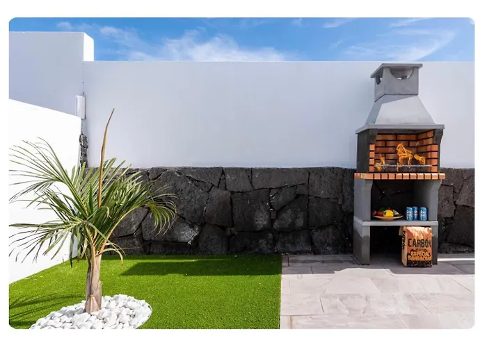 Yucca Mar Villa *